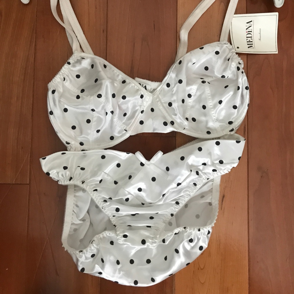 NWT-2 piece bra and panty set